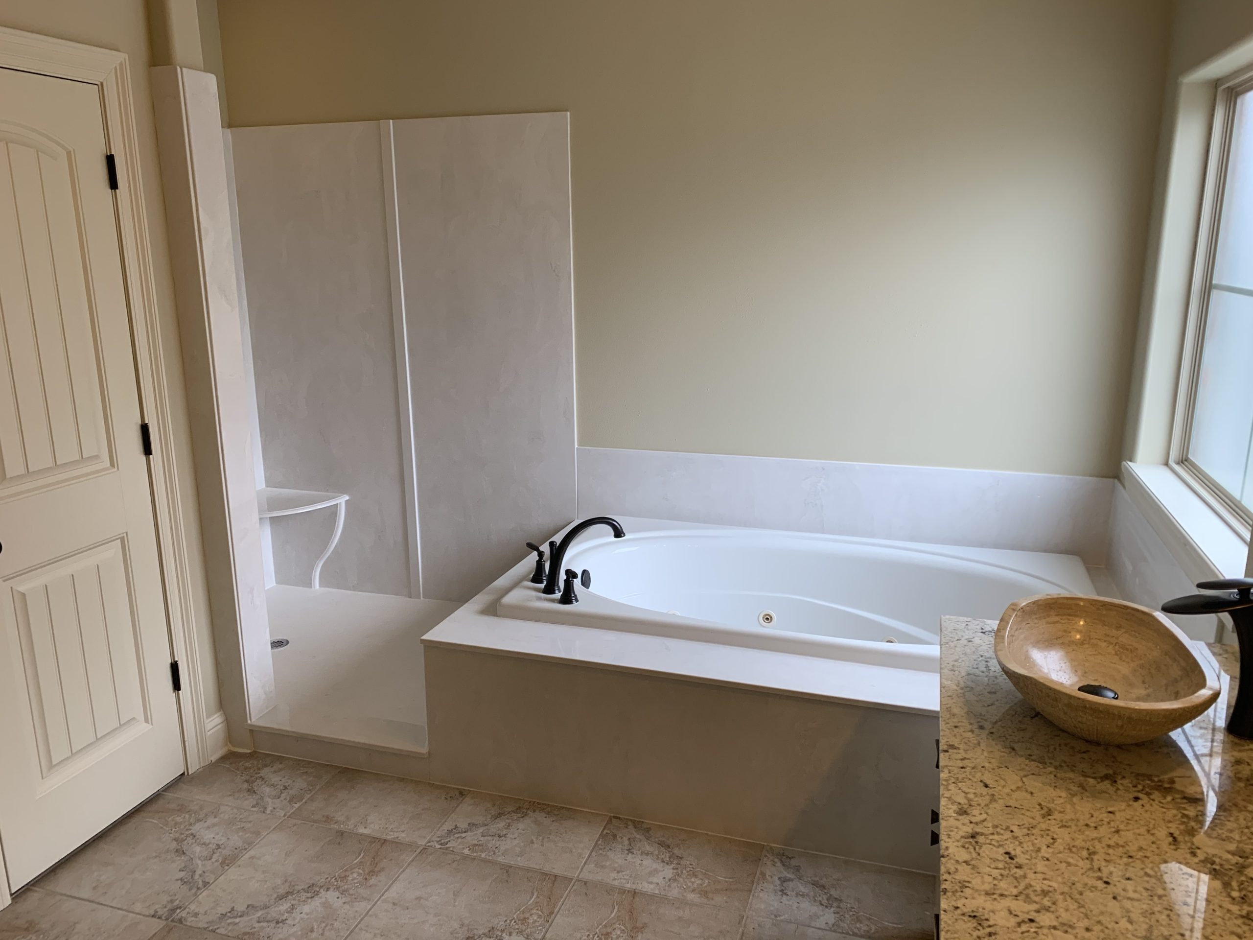 Cultured Marble Shower and Tub Deck - Acadiana Marble Broussard