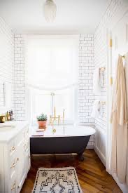 Make Your Home Stand Out with Chic Bathroom Designs